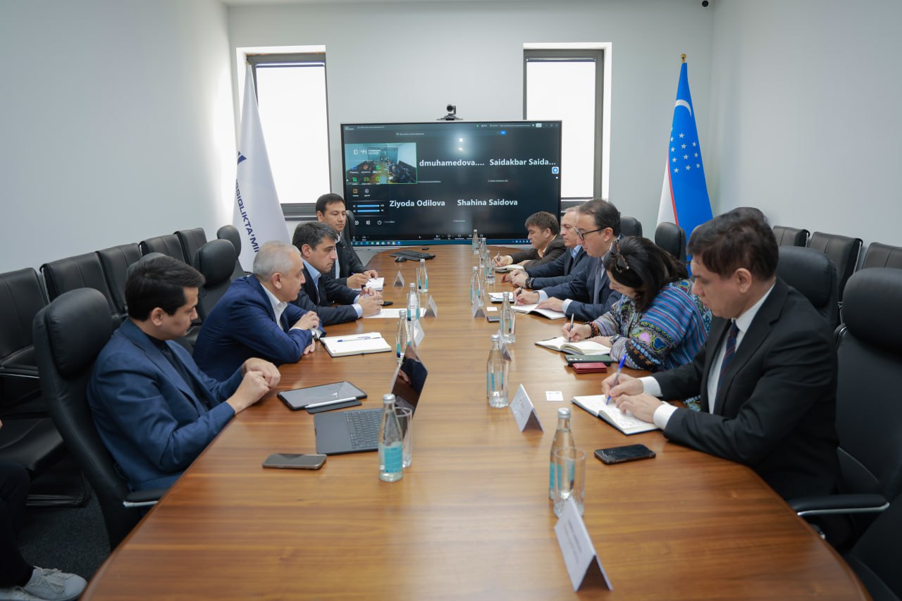 “Issiqlikta’minoti” AJ va Osiyo taraqqiyot banki o‘rtasida hamkorlik loyihalari muhokama qilindi
